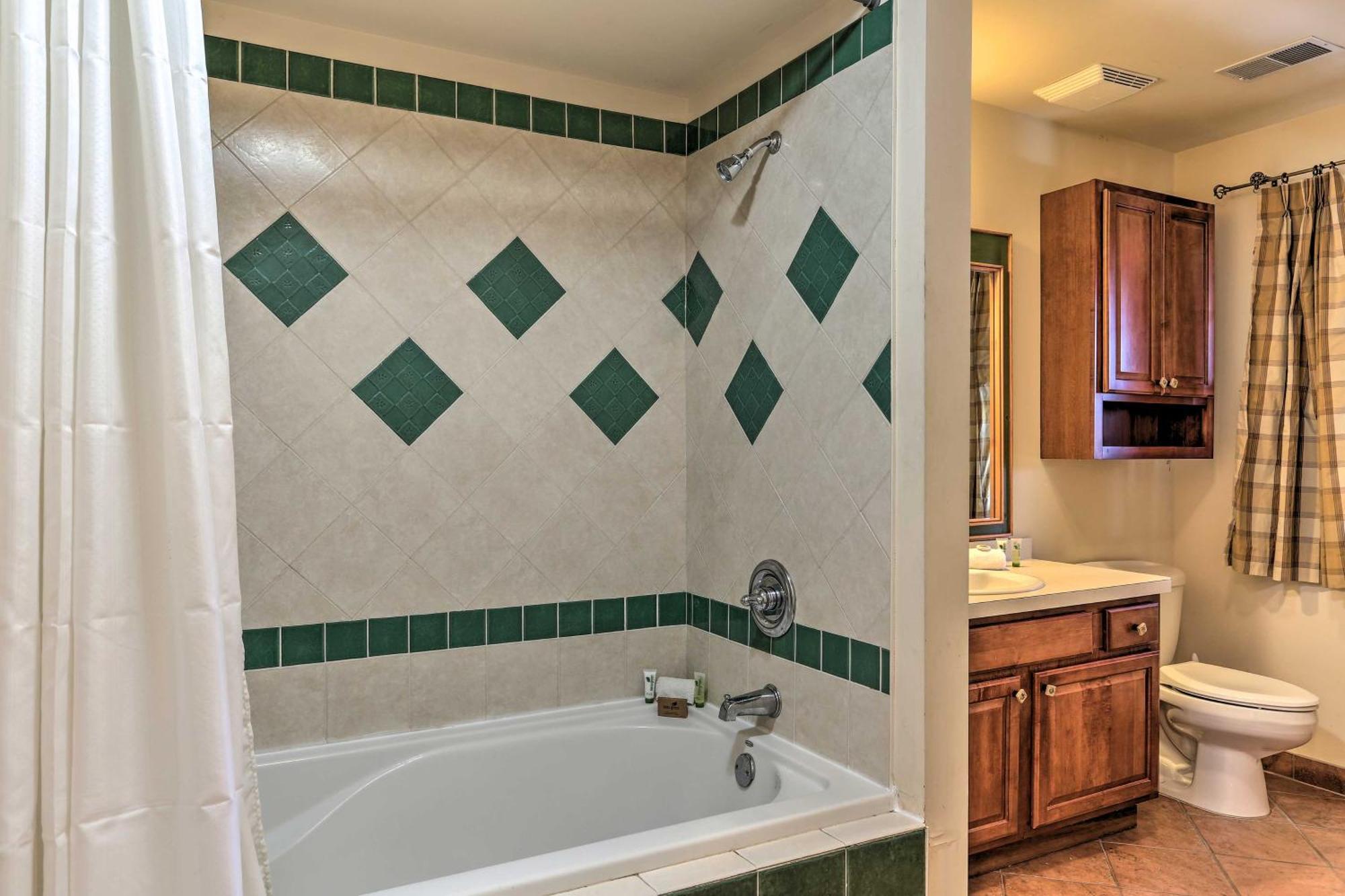 Mountain Creek Resort Home - Hot Tub And Pool Access เวอร์นอน ภายนอก รูปภาพ